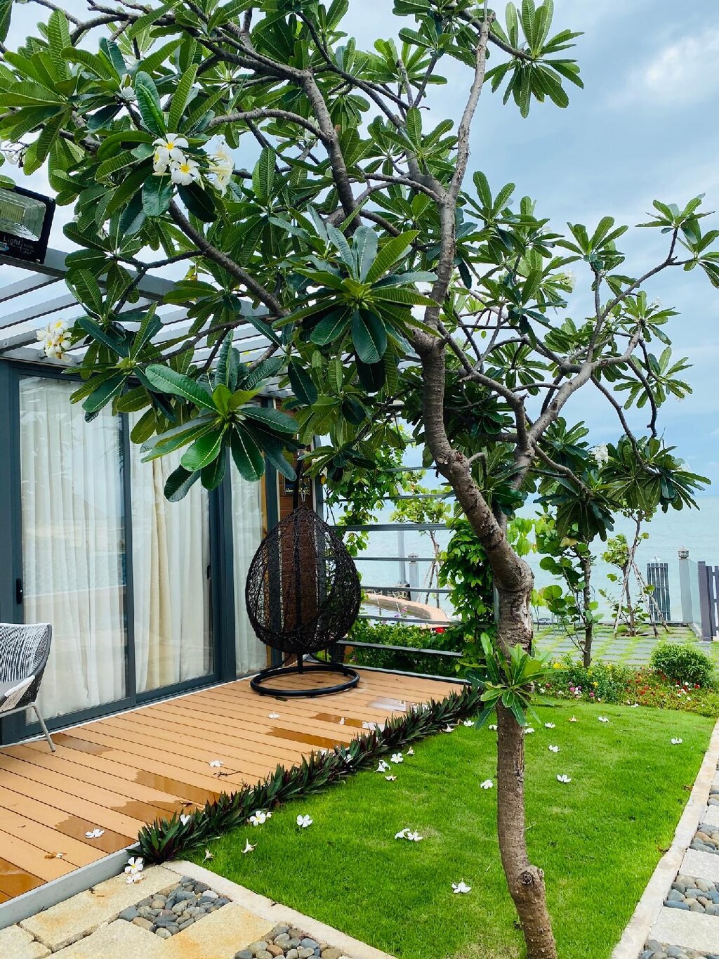 Beach view Bungalow at An Hoa Residence